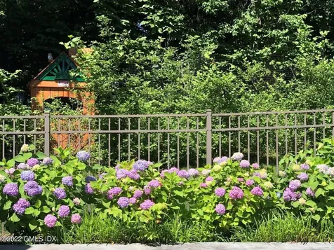 8 Dewart Road Greenwich CT 06830