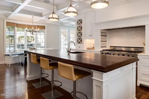8 Dewart Road Greenwich CT 06830