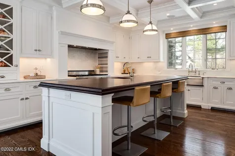 8 Dewart Road Greenwich CT 06830