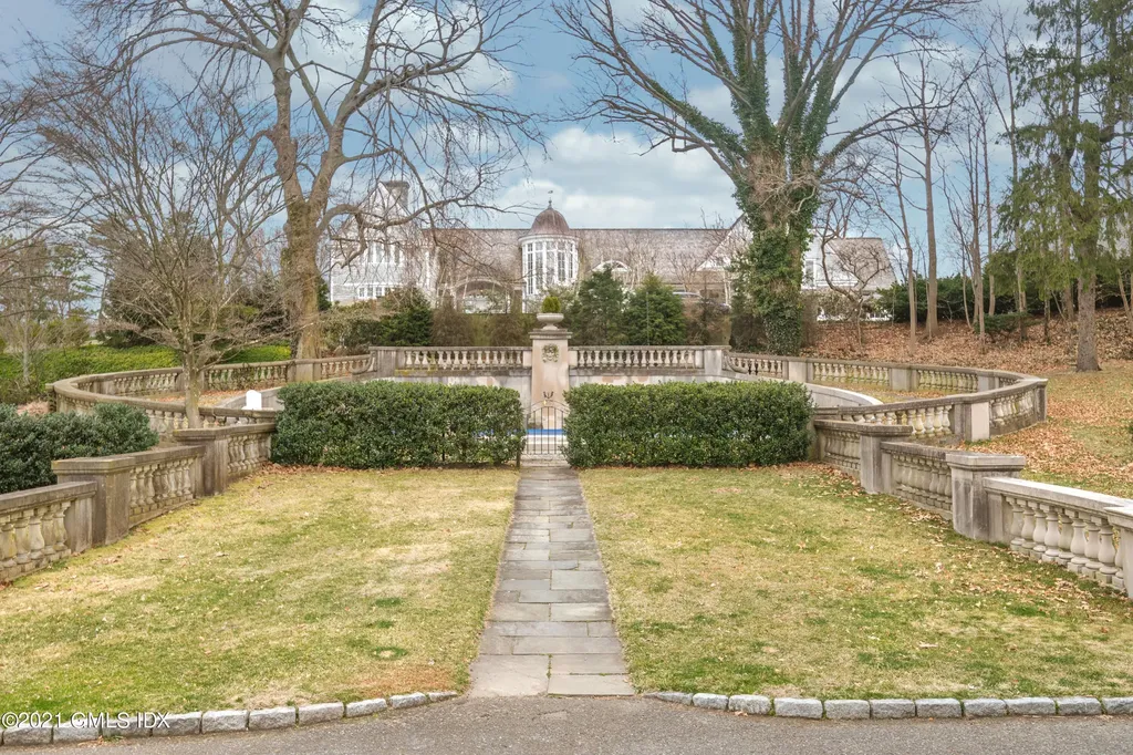 15 Pilot Rock Lane Riverside CT 06878