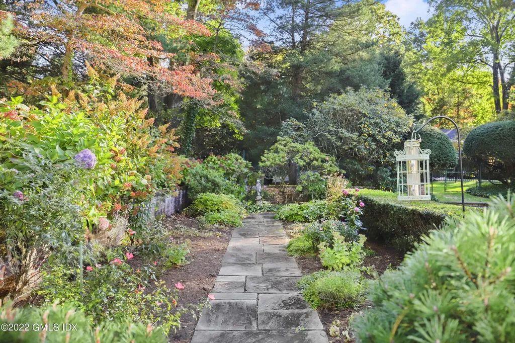 106 Glenville Road Greenwich CT 06831