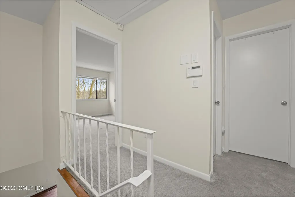 76 Silo Circle Riverside CT 06878