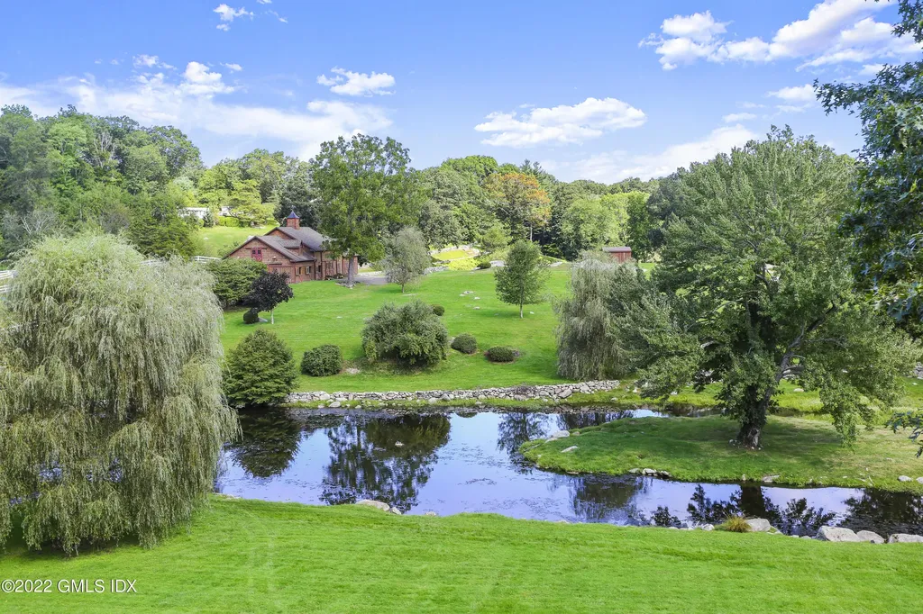 23 Carrington Drive Greenwich CT 06831
