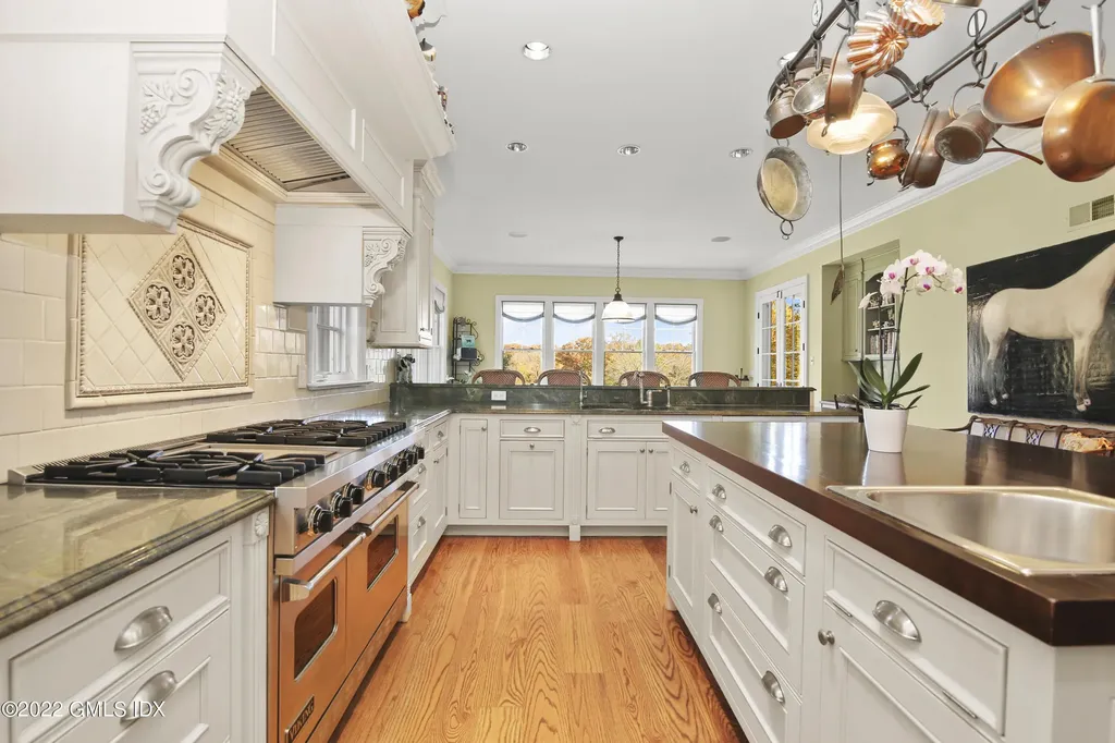 23 Carrington Drive Greenwich CT 06831