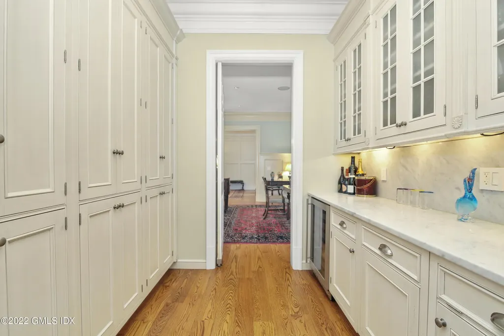 23 Carrington Drive Greenwich CT 06831