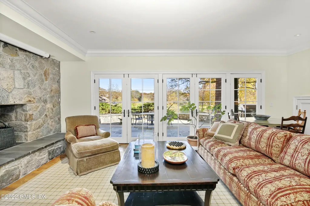 23 Carrington Drive Greenwich CT 06831