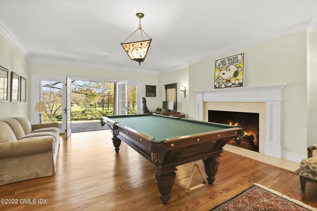 23 Carrington Drive Greenwich CT 06831