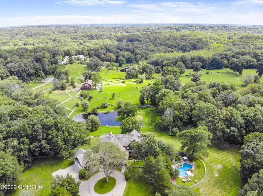 23 Carrington Drive Greenwich CT 06831