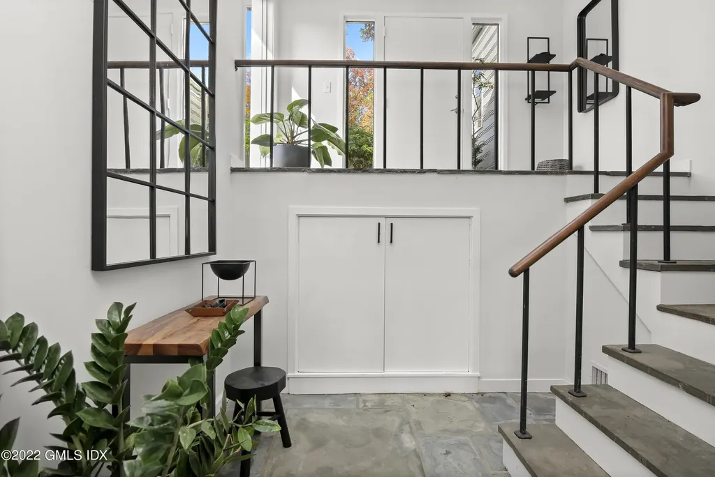 23 Carrington Drive Greenwich CT 06831