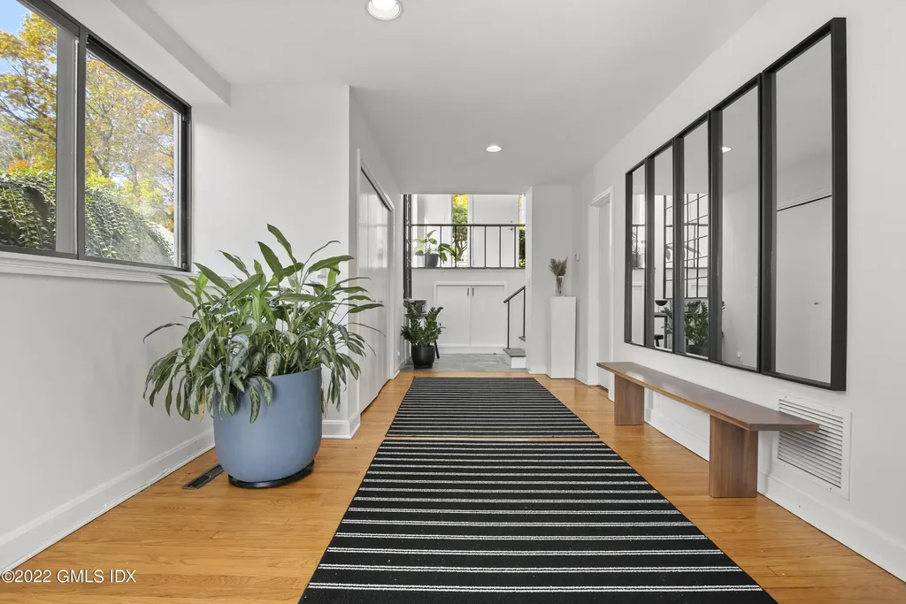 23 Carrington Drive Greenwich CT 06831