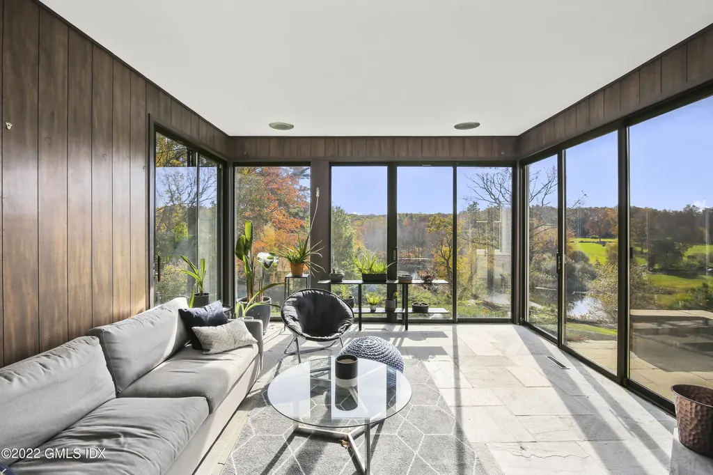 23 Carrington Drive Greenwich CT 06831