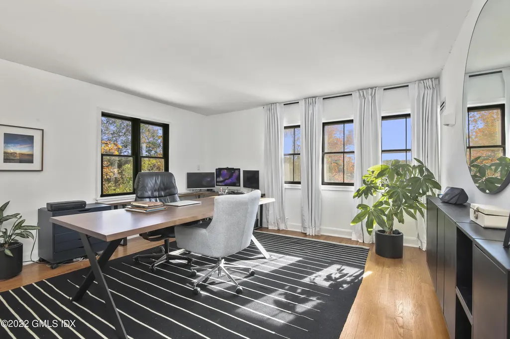 23 Carrington Drive Greenwich CT 06831