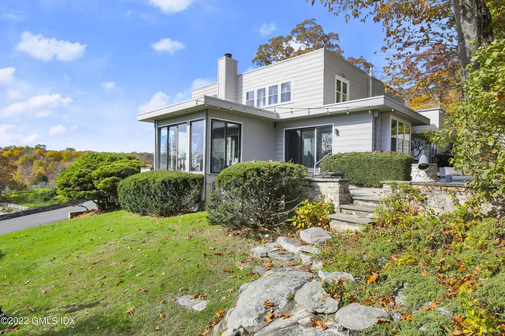 23 Carrington Drive Greenwich CT 06831