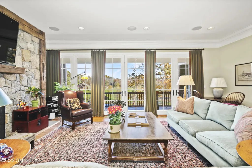 23 Carrington Drive Greenwich CT 06831
