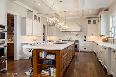 99 Richmond Hill Road Greenwich CT 06831