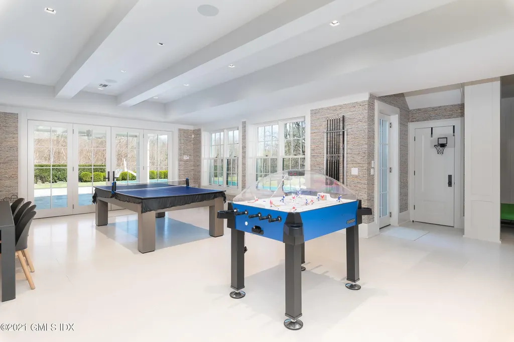 425 N Maple Avenue Greenwich CT 06830
