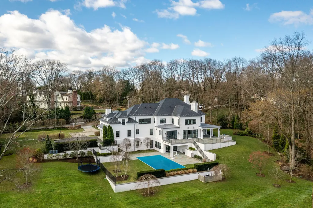 425 N Maple Avenue Greenwich CT 06830