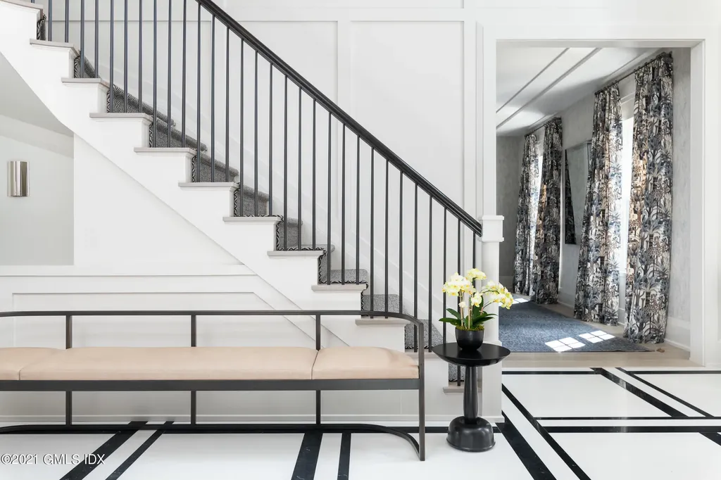 425 N Maple Avenue Greenwich CT 06830