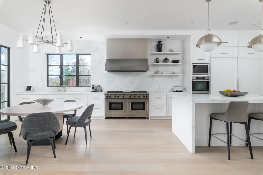 425 N Maple Avenue Greenwich CT 06830