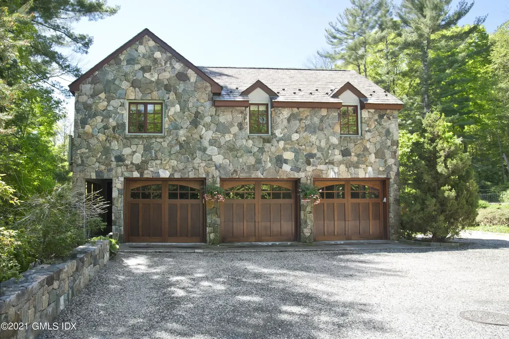 15 Saw Mill Hill Road Ridgefield CT 06877