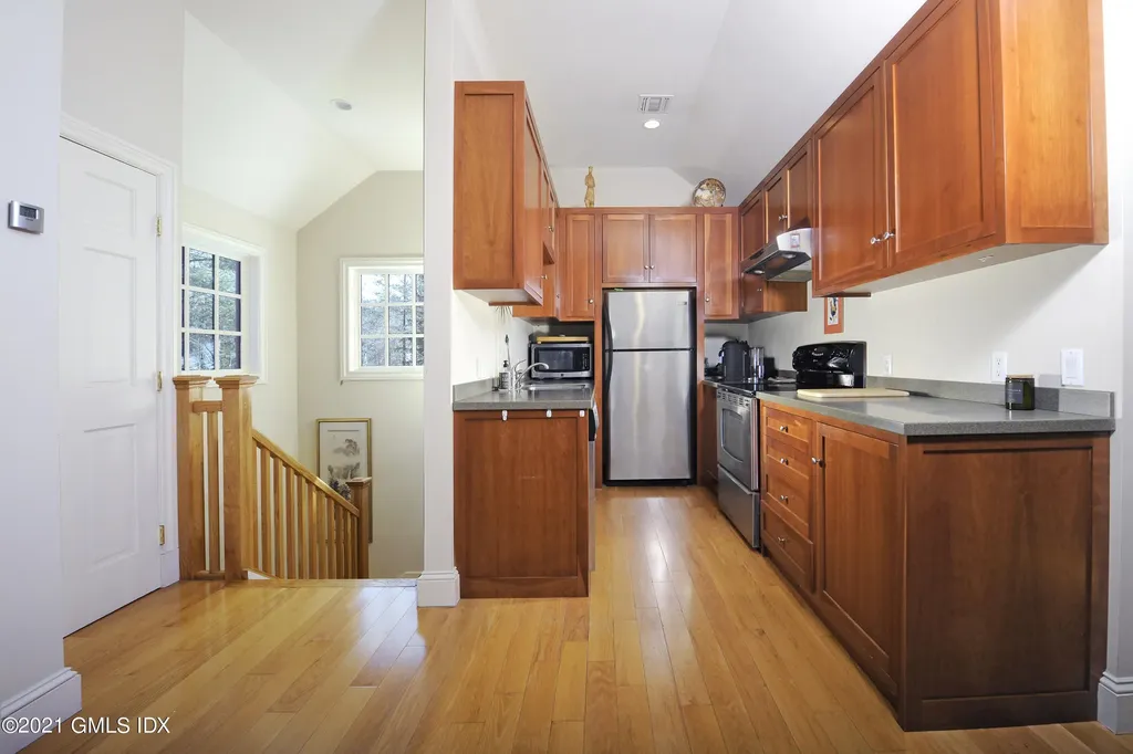 15 Saw Mill Hill Road Ridgefield CT 06877