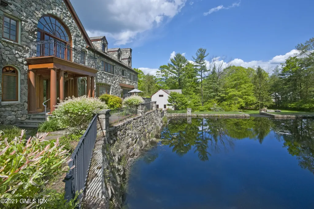 15 Saw Mill Hill Road Ridgefield CT 06877