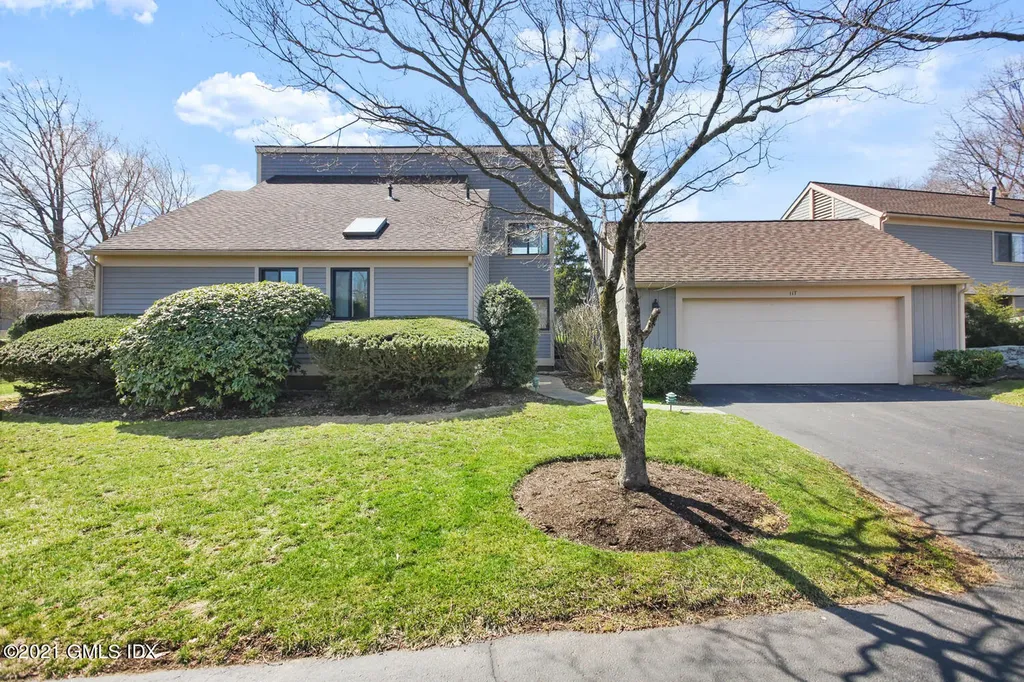 117 W Lyon Farm Drive Greenwich CT 06831