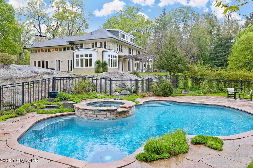 665 River Road Cos Cob CT 06807
