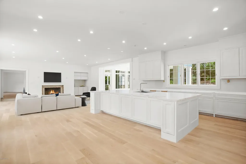 11 Hurlingham Drive Greenwich CT 06831