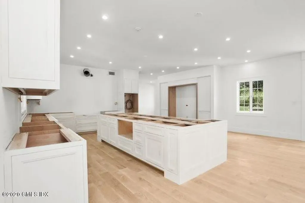 11 Hurlingham Drive Greenwich CT 06831