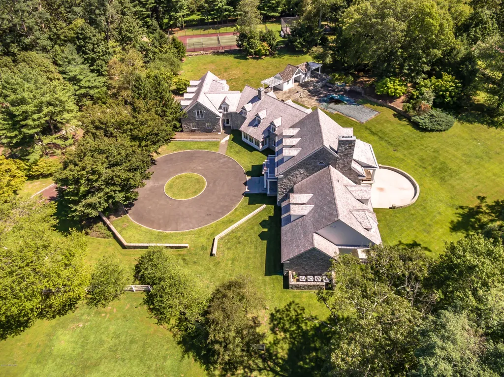 11 Hurlingham Drive Greenwich CT 06831