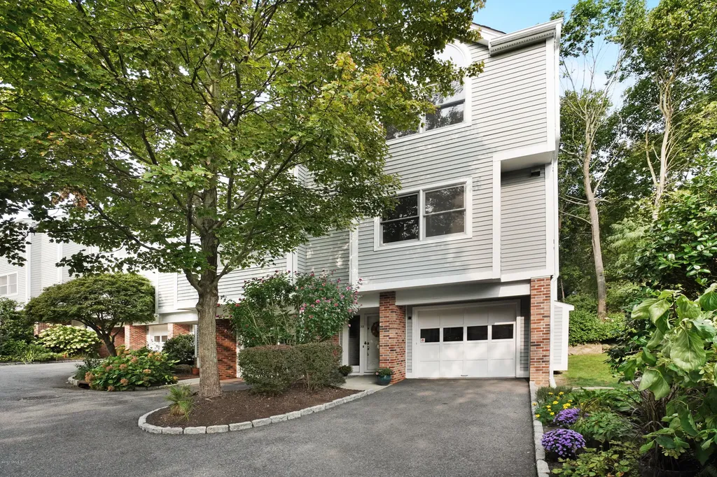 351 Pemberwick Road Greenwich CT 06831
