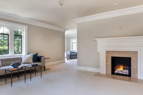 15 Reynwood Manor Greenwich CT 06831