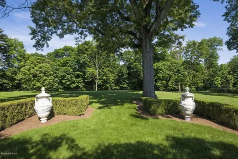 15 Reynwood Manor Greenwich CT 06831