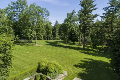 15 Reynwood Manor Greenwich CT 06831
