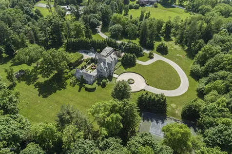 15 Reynwood Manor Greenwich CT 06831