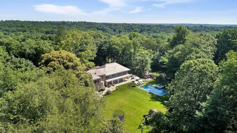 11 Deer Park Court Greenwich CT 06830