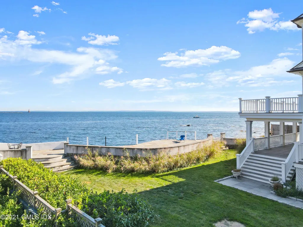 10 Lighthouse Lane Old Greenwich CT 06870