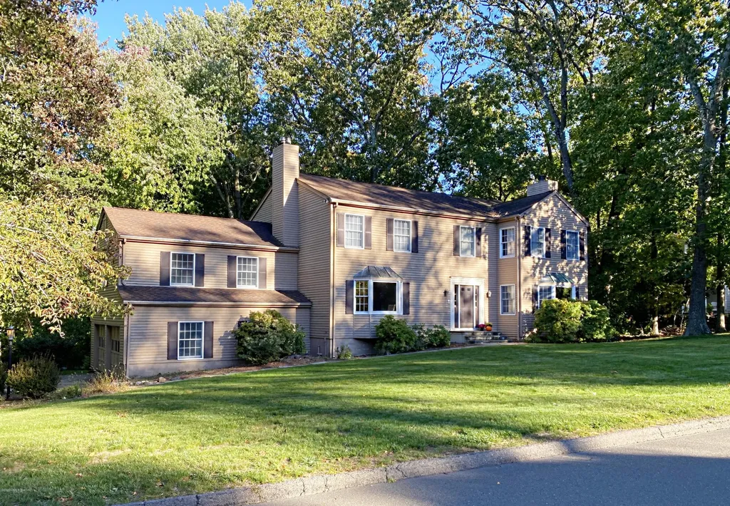 45 Skyview Drive Stamford CT 06902