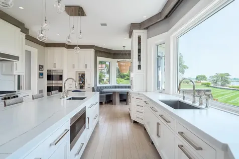 22 Pilot Rock Lane Riverside CT 06878