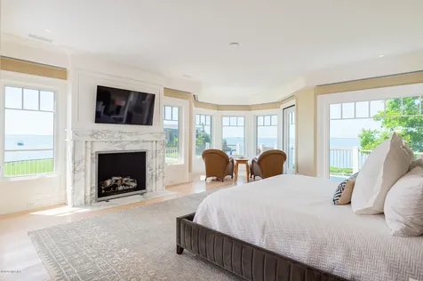 22 Pilot Rock Lane Riverside CT 06878