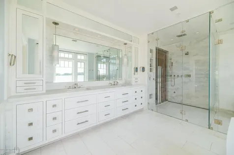 22 Pilot Rock Lane Riverside CT 06878