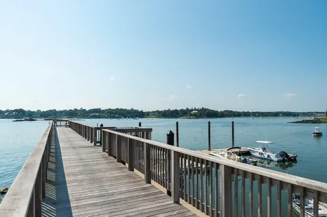 22 Pilot Rock Lane Riverside CT 06878
