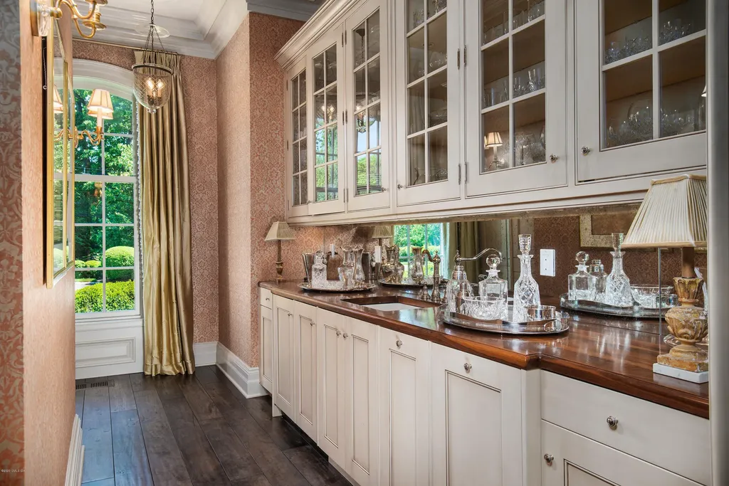 Greenwich CT 06830