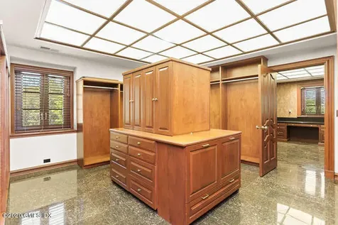 136 Field Point Circle Greenwich CT 06830