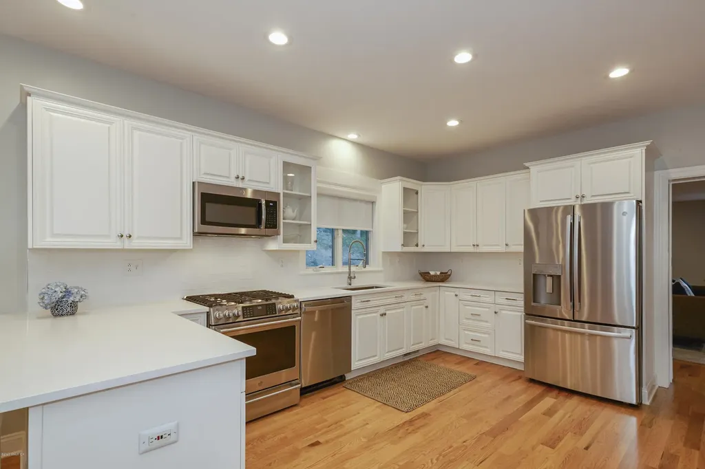 45 Hickory Drive Greenwich CT 06831