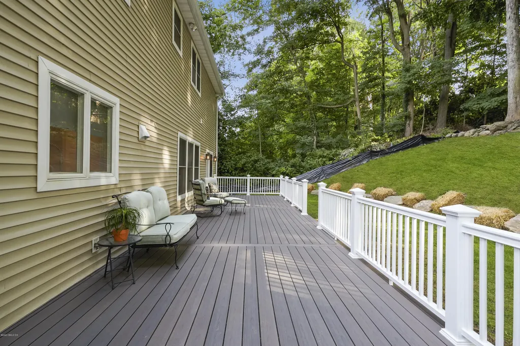 45 Hickory Drive Greenwich CT 06831