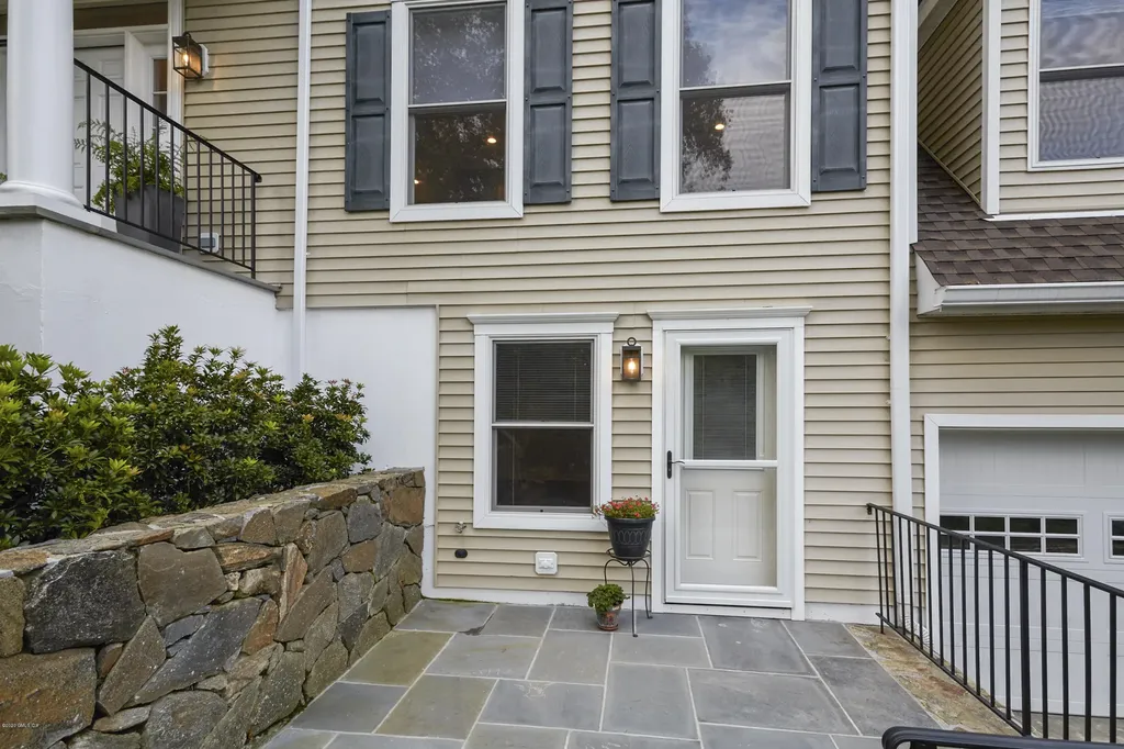 45 Hickory Drive Greenwich CT 06831
