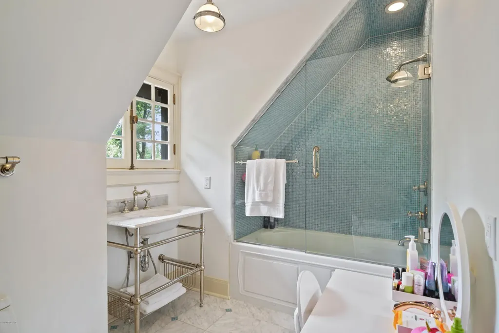 2 Conyers Farm Drive Greenwich CT 06831
