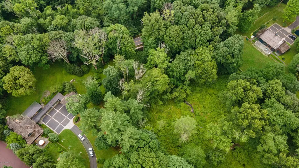 2 Conyers Farm Drive Greenwich CT 06831